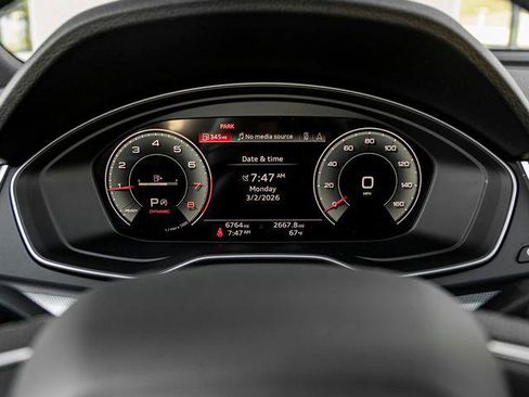 Certified 2025 Audi Q5 2.0T Premium Plus w/ Premium Plus Package AWD/4WD image 16