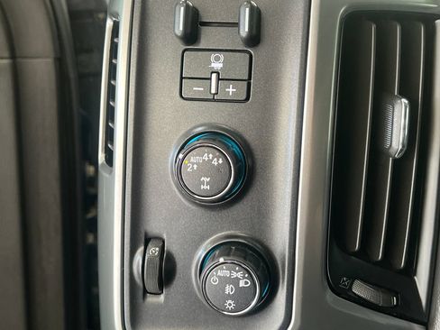 Used 2019 Chevrolet Silverado 1500 LT w/ All Star Edition AWD/4WD image 25