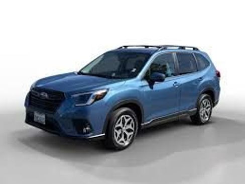 Used 2025 Subaru Forester Premium AWD/4WD image 7