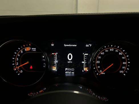 Used 2022 Jeep Wrangler Unlimited Sahara AWD/4WD image 16
