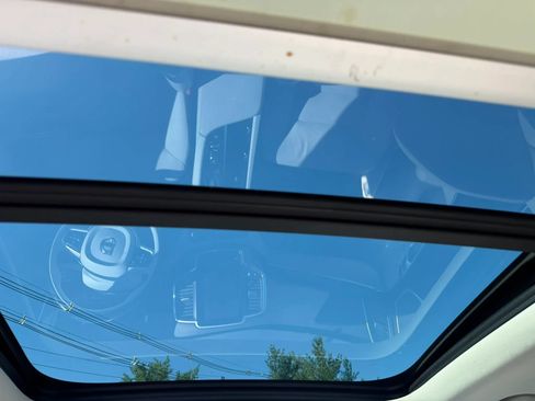 Used 2019 Volvo XC90 T5 Momentum FWD image 32