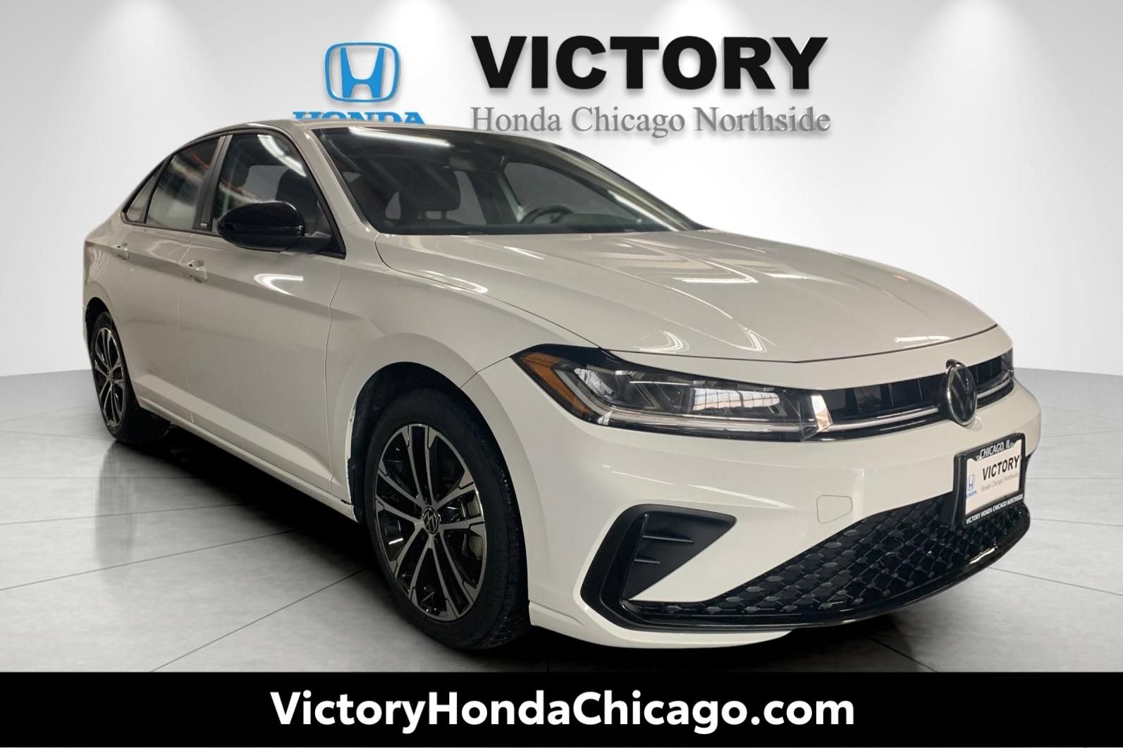 Used 2025 Volkswagen Jetta Sport FWD image 1