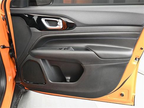 New 2026 Jeep Compass Latitude image 17