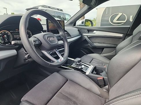 Used 2023 Audi Q5 e Premium Plus AWD/4WD image 11