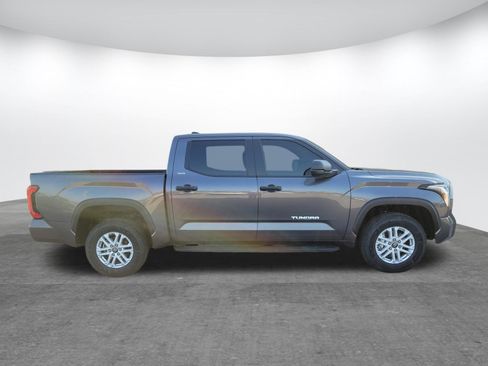 Used 2025 Toyota Tundra SR5 AWD/4WD image 4