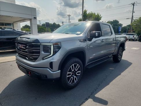 Certified 2026 GMC Sierra 1500 AT4 w/ AT4 Premium Package AWD/4WD image 4