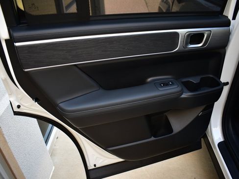 New 2025 Hyundai Santa Fe Limited image 21