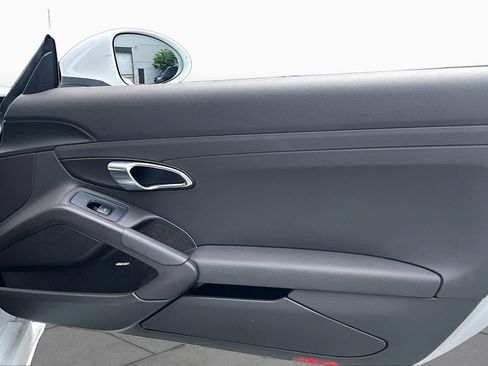 Used 2021 Porsche 718 Boxster RWD image 20