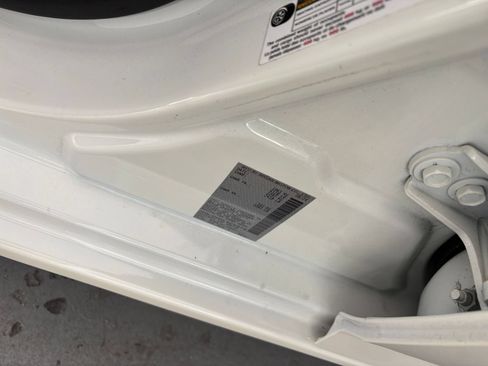 Used 2025 Nissan Altima 2.5 SV FWD image 30