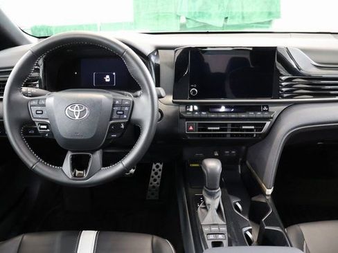 Certified 2025 Toyota Camry SE image 14