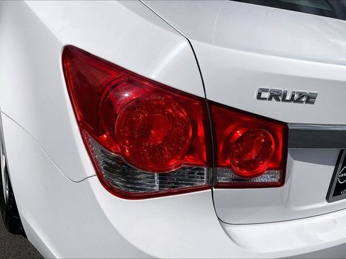 Used 2016 Chevrolet Cruze LT FWD image 30