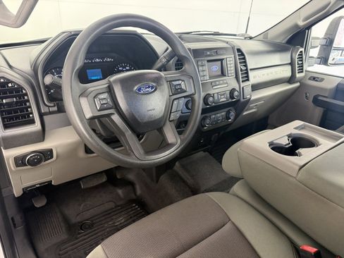 Used 2021 Ford F350 XL w/ Power Equipment Group image 17