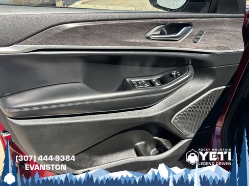 Used 2022 Jeep Grand Cherokee L Limited AWD/4WD image 27