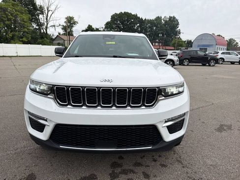 Used 2024 Jeep Grand Cherokee Limited 4xe AWD/4WD image 11