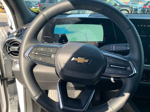 Used 2025 Chevrolet Equinox LT image 27