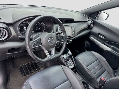 Used 2020 Nissan Kicks SR w/ SR Premium Package FWD image 7