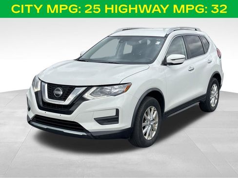 Used 2020 Nissan Rogue SV image 4
