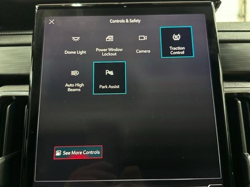 Used 2025 GMC Acadia Elevation AWD/4WD image 33