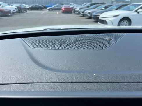 Used 2025 Kia Sportage LX FWD image 17