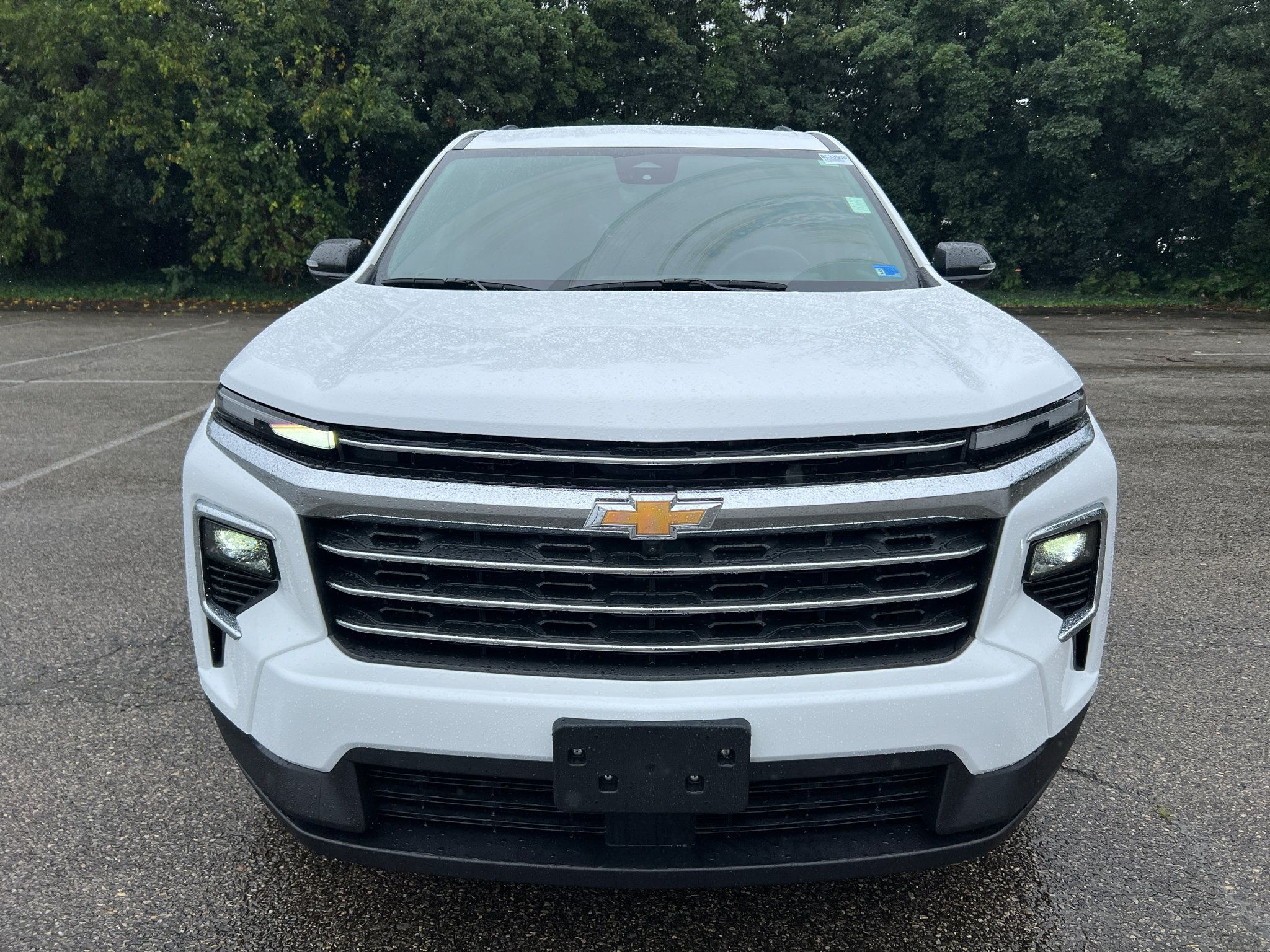 Used 2026 Chevrolet Traverse LT w/ Driver Confidence Package FWD image 8