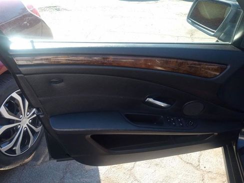 Used 2008 BMW 535xi Sedan image 3