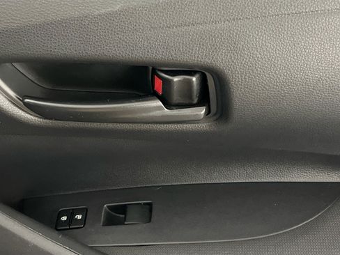 Used 2024 Toyota Corolla LE image 31