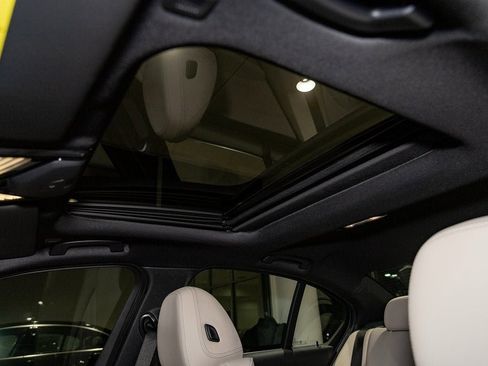 Used 2026 BMW 330i xDrive Sedan w/ Premium Package image 20