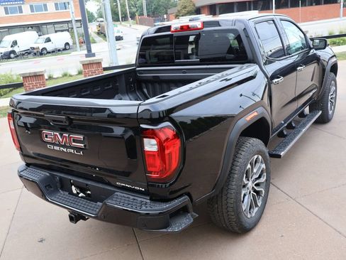New 2026 GMC Canyon Denali w/ LPO, Black Badging Package AWD/4WD image 6
