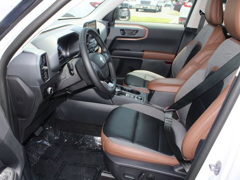 Used 2024 Ford Bronco Sport Outer Banks AWD/4WD image 11