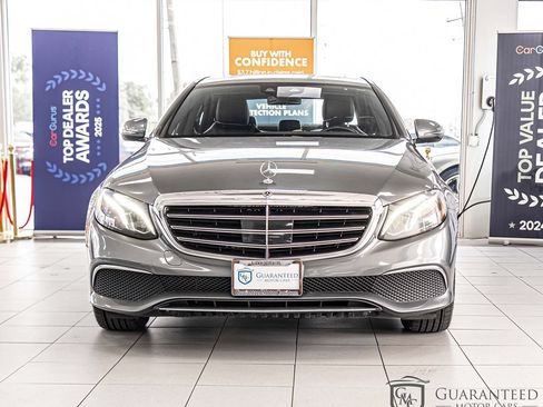 Used 2019 Mercedes-Benz E 300 4MATIC w/ Driver Assistance Package image 2