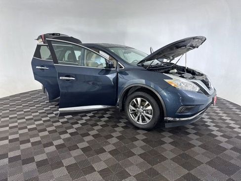 Used 2017 Nissan Murano S FWD image 12