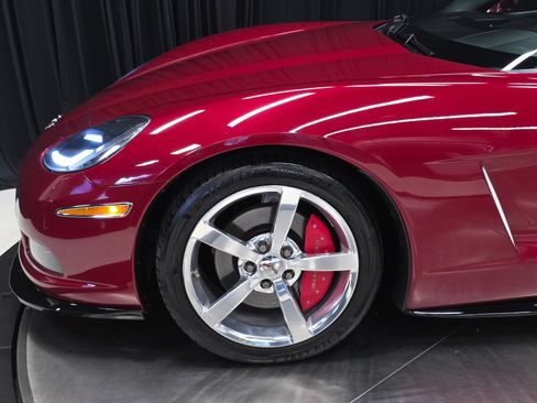 Used 2009 Chevrolet Corvette Coupe w/ Roof Package RWD image 32