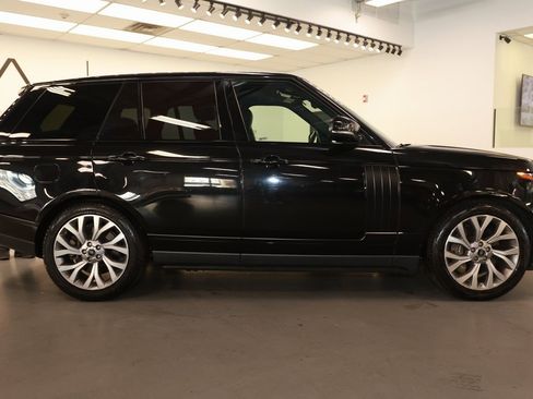 Used 2019 Land Rover Range Rover HSE image 7