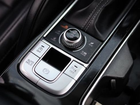Used 2021 Kia Telluride LX AWD/4WD image 31