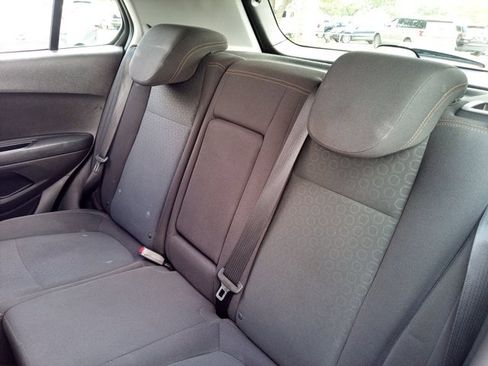 Used 2018 Chevrolet Trax LS image 14