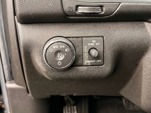 Used 2016 Chevrolet Traverse LT w/ Style and Technology Package image 29