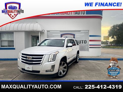 Used 2017 Cadillac Escalade Luxury AWD/4WD image 1