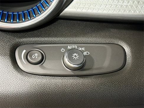 New 2026 Chevrolet Trax LT w/ LT Convenience Package image 13