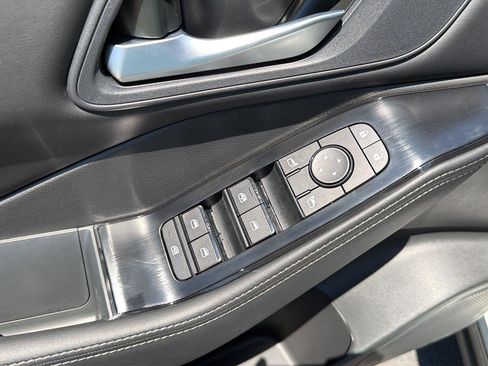 New 2026 Nissan Rogue SV w/ Cold Weather Package FWD image 31