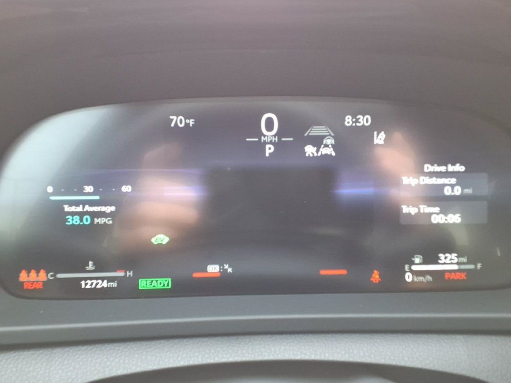 Used 2025 Toyota Crown Signia AWD/4WD image 19