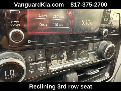 Used 2021 Toyota Highlander XLE FWD image 22
