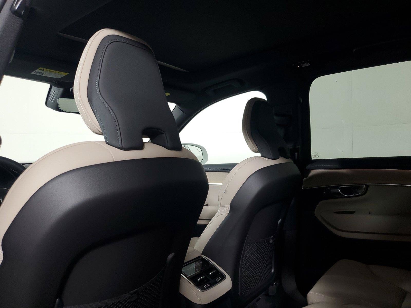 New 2026 Volvo XC90 T8 Core AWD/4WD image 14