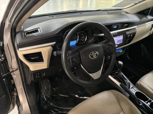 Used 2016 Toyota Corolla LE FWD image 14