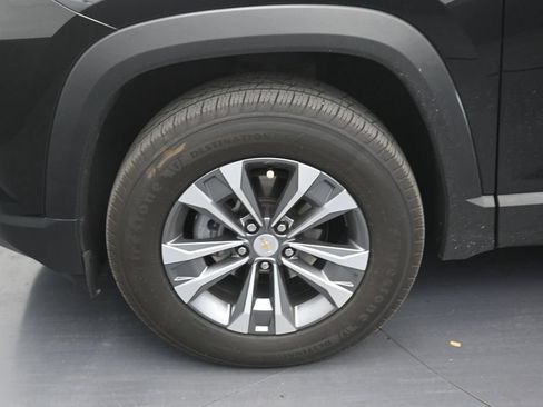 Used 2025 Chevrolet Equinox LT w/ Safety and Technology Package FWD image 9