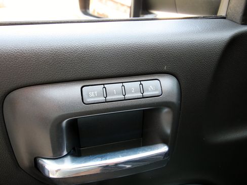 Used 2019 Chevrolet Silverado 2500 High Country w/ Duramax Plus Package AWD/4WD image 20