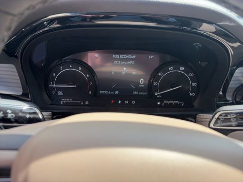 Used 2022 Lincoln Corsair FWD image 7
