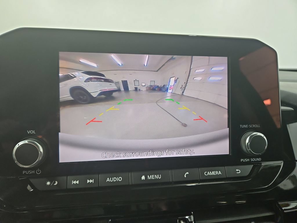 Used 2022 Nissan Pathfinder SV AWD/4WD image 20