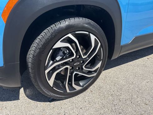 Used 2025 Chevrolet TrailBlazer RS w/ Convenience Package image 9