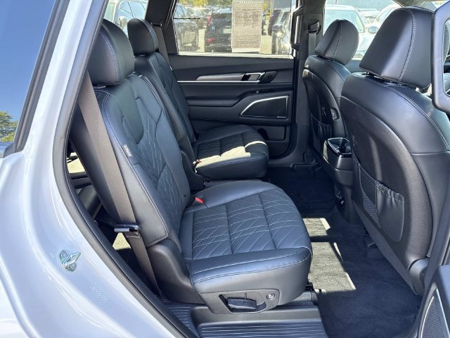 Used 2025 Kia Telluride SX Prestige X-Line AWD/4WD image 11