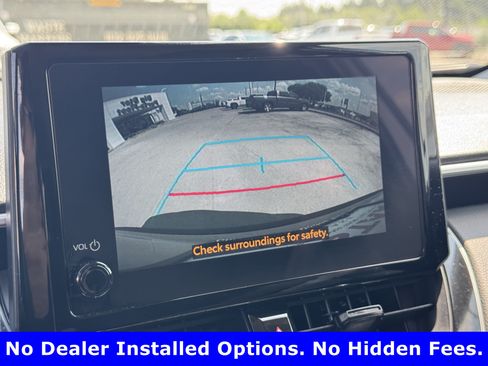 Used 2025 Toyota Corolla Cross LE FWD image 17